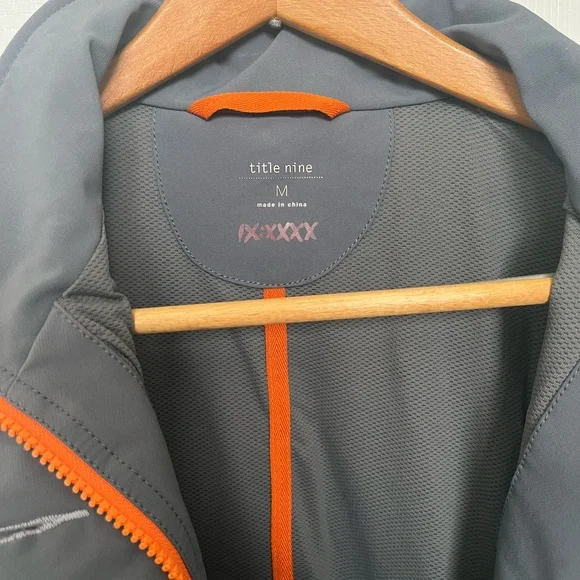 Title Nine Neo Trench Coat Gray Orange - Picture 2 of 5